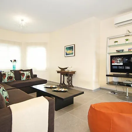 Venus Villa Protarász