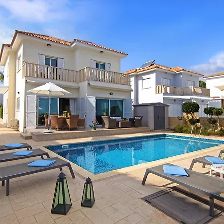 Venus Willa Protaras